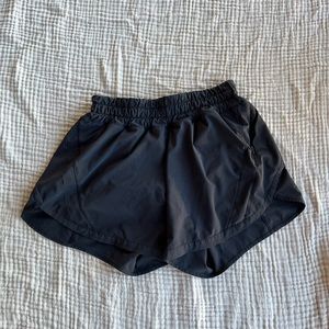 COPY - Lululemon tracker shorts